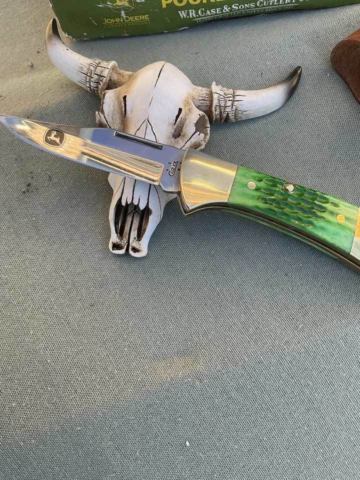 Case JOHN DEERE MAKO KNIFE 58L BR GRN CC WITH BOX AND SHEATH - Image 3 of 4