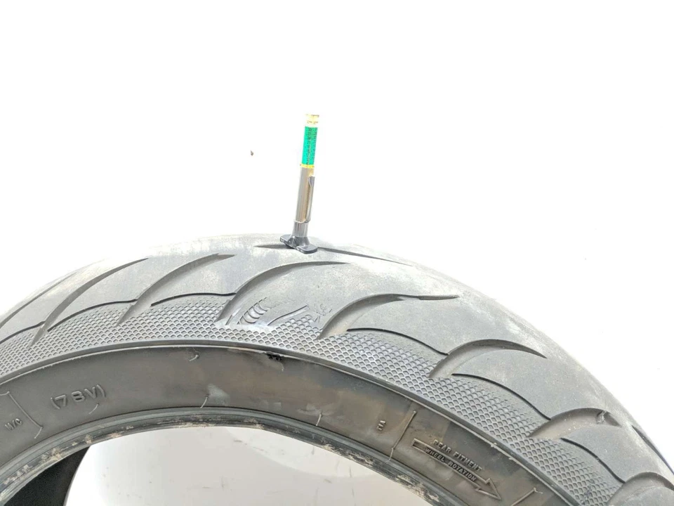 Neumático rueda trasera Yamaha Stratoliner XV1900 09 AVON COBRA CROMO 130/70-17 Foto 2 de 4