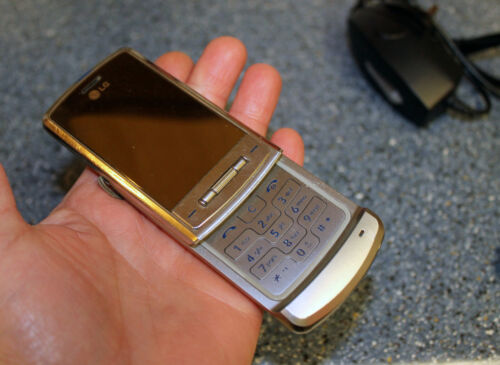 Cellulare LG KE970 Silver (Vergine) funzionante - Foto 2 di 16