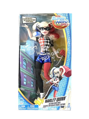 Harley Quinn DC Signed Jakks 18" Action Figure Doll Tara Strong Voice Actor COA - Picture 4 of 4