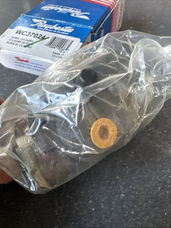 (2) Цилиндр заднего барабанного тормоза подходит для: 1973-1975 Chevrolet Nova Raybestos - Изображение 4 из 4