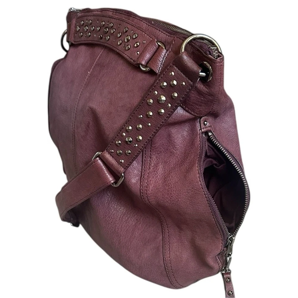 Bolso de Hombro Hobo Banana Republic Talla Grande Borgoña Cuero de Cabra Tachonado Foto 3 de 4