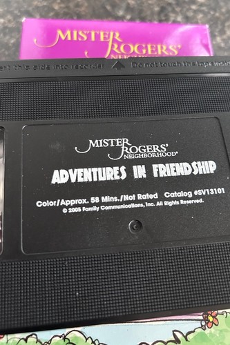 Mister Rogers Adventures in Friendship VHS Tape 2005 Late Release Rare OOP Vtg - Foto 8 di 8
