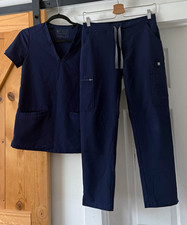 FIGS Technical Collection Women  s XXS Navy Scrub Set V-Neck Top  Pants