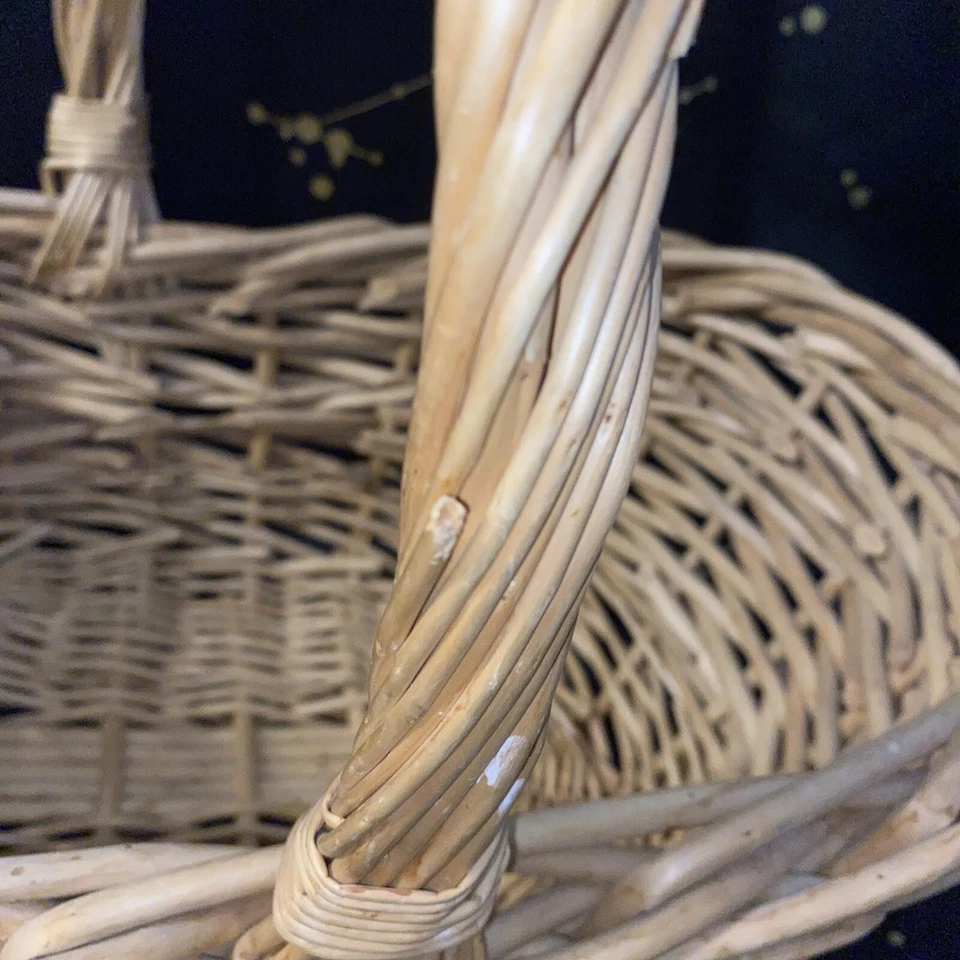 xLarge Round Wood Bamboo Woven Gathering Basket w/ Handle - Image 2 of 4