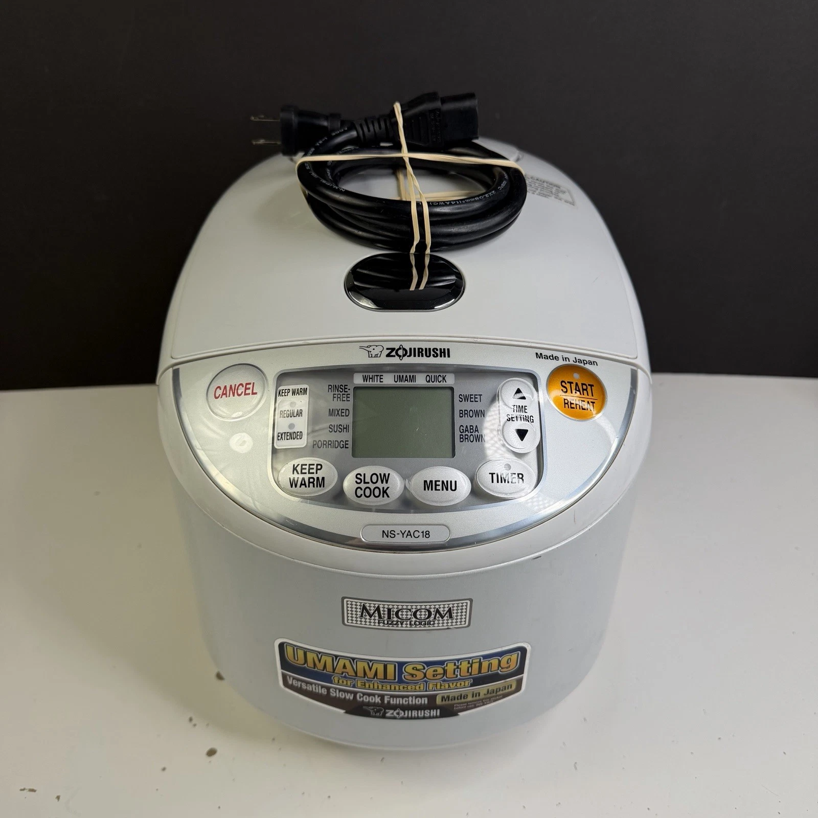 Zojirushi NS-YAC10 Umami Micom 5-Cup Rice Cooker & Warmer White Japan - WORKS