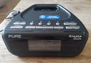 PURE Siesta iDock DAB/FM Clock Radio with Original Pure Mains Lead.