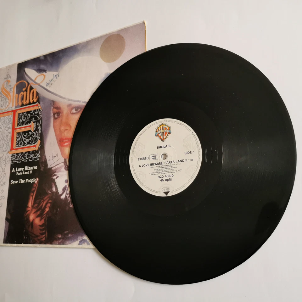 Sheila E. – A Love Bizarre - Vinyle, 12", 45 RPM, Single, Stereo -1985 - VG+/VG+ - Photo 4/4