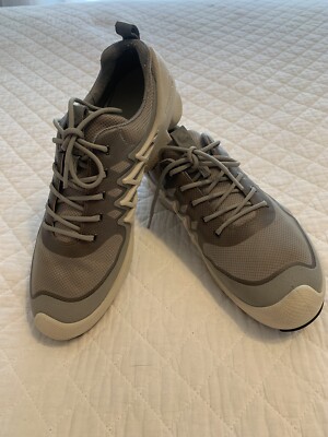 Ecco Womens size 41EU/10US Biom Phorene  Lt Grey Natural Motion Sneakers