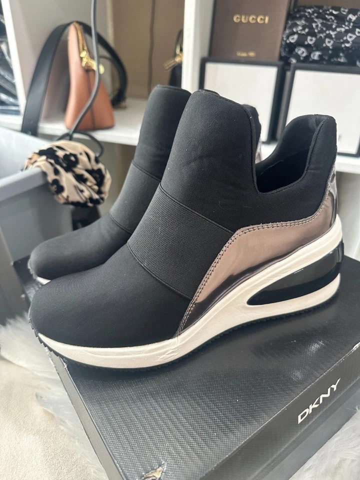 NUEVO DKNY para mujer talla 7,5 $100 Foto 4 de 4