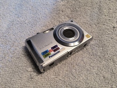 Panasonic LUMIX DMC-FS3 8.1MP Digital Camera - Silver for sale