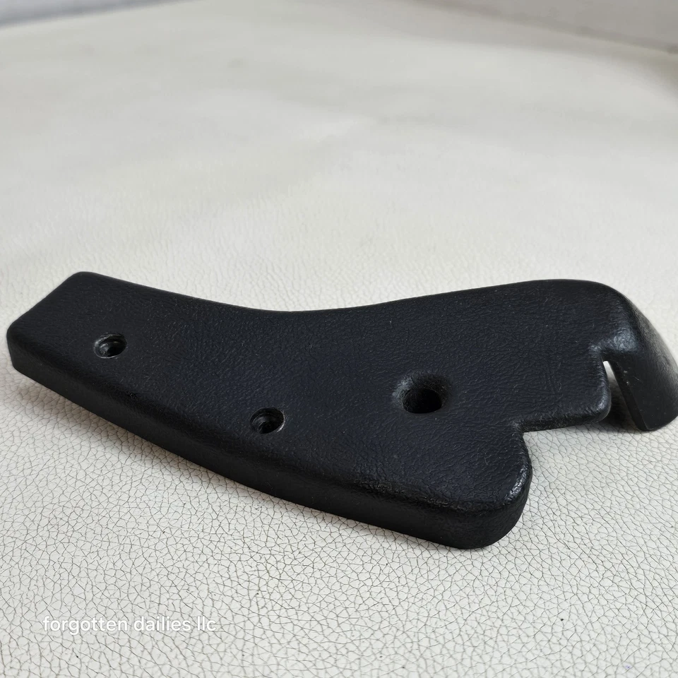 Dodge Daytona Shelby Turbo T Top Trim 4379016 BLACK  - Image 2 of 4