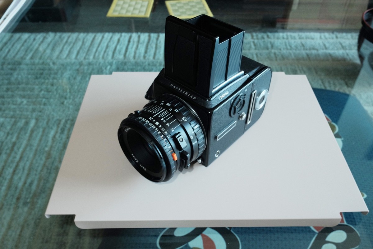 Hasselblad 503CW CFE 80mm f2.8 Lens, A12 III/IV, Waist Finder