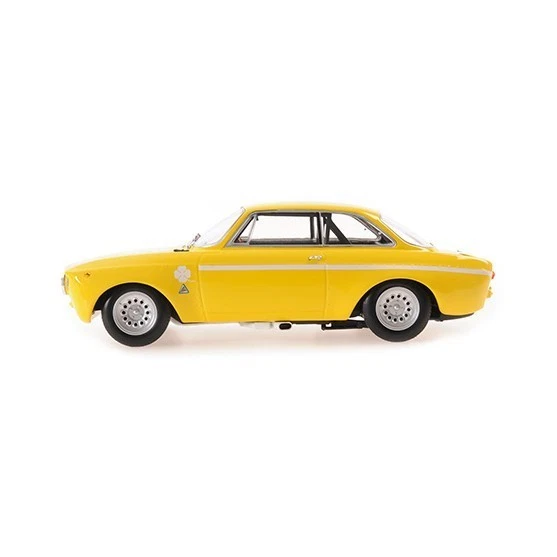 MINICHAMPS 1/18 155120024 - Alfa Romeo Giulia 1300 GTA 1300 Junior 1971 yellow - Immagine 2 di 3