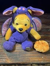 VTG - Disneyworld Winnie the Pooh 2002 Halloween Bean Bag Bat Pumpkin 8" Plush