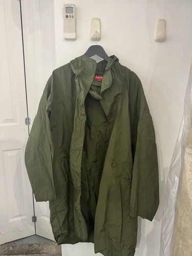 Parka légère SUPREME Motion Logo Olive L SS23