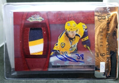 VIKTOR ARVIDSSON 2015-16 FLEER SHOWCASE #'d /25 HOT PROSPECT RC AUTO MATERIAL 