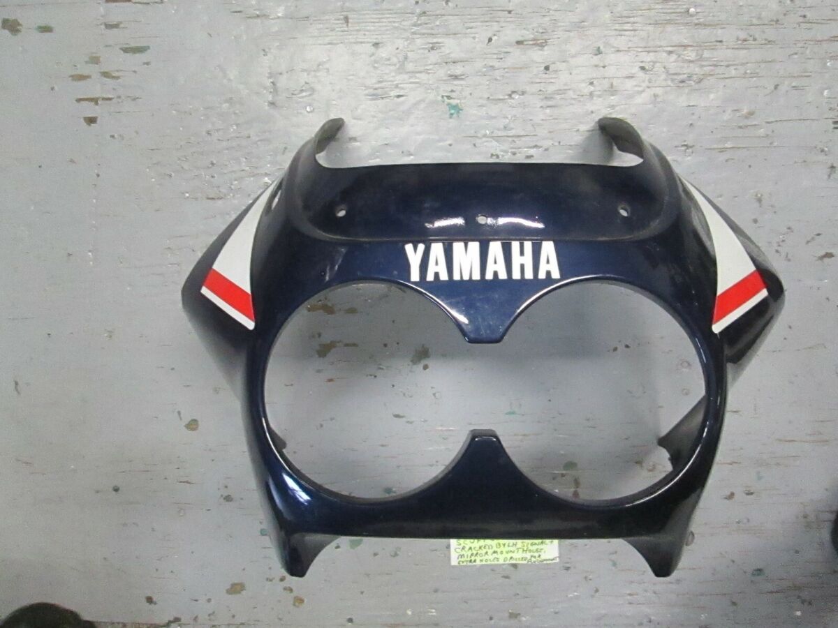 OEM YAMAHA 1986 FZ600 FRONT UPPER BODY FAIRING COWL 2AX OEM YAMAHA 1986 FZ600 FRONT UPPER BODY FAIRING COWL 2AX