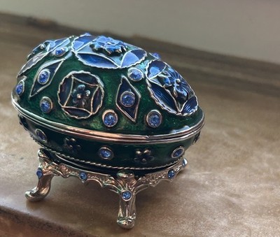Swarovski Schmuckei / Schmuckdose mit Kristallen   grün/blau   Sammlerstück