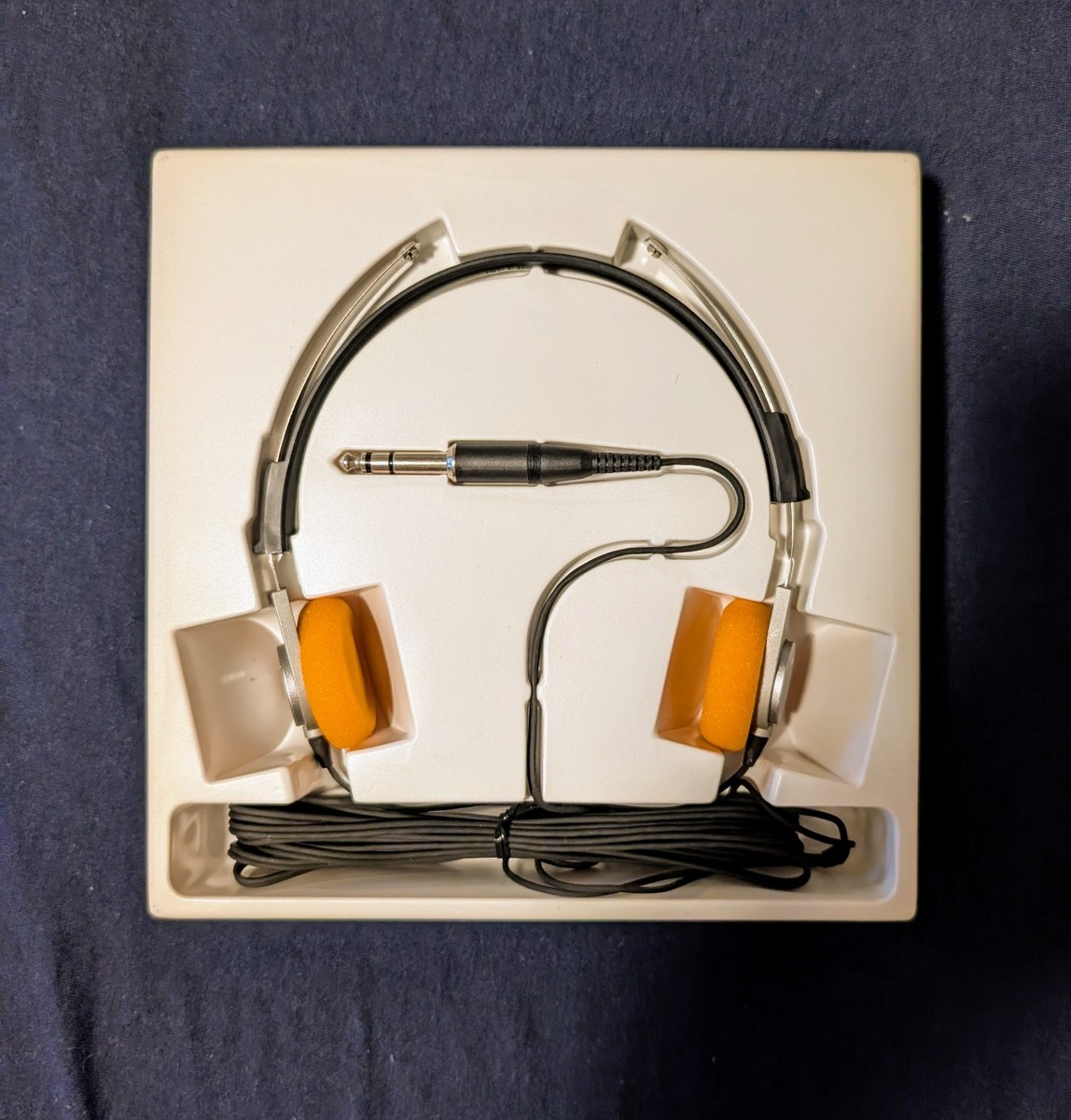 SONY MDR-3 ヘッドホン（レトロ） Vintage 1980's Sony MDR-3 Stereo Headphones - In Box (1/4