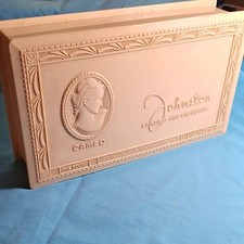 Johnston Candies Chocolate Cameo Ivory Advert...