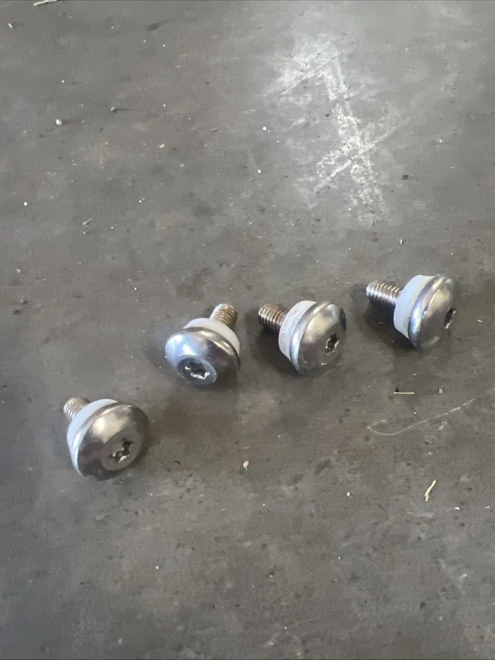 Оригинальная жесткая верхняя ударная пластина для Mazda MX-5 Miata 2006-2008 годов выпуска над задним багажником - Изображение 3 из 4