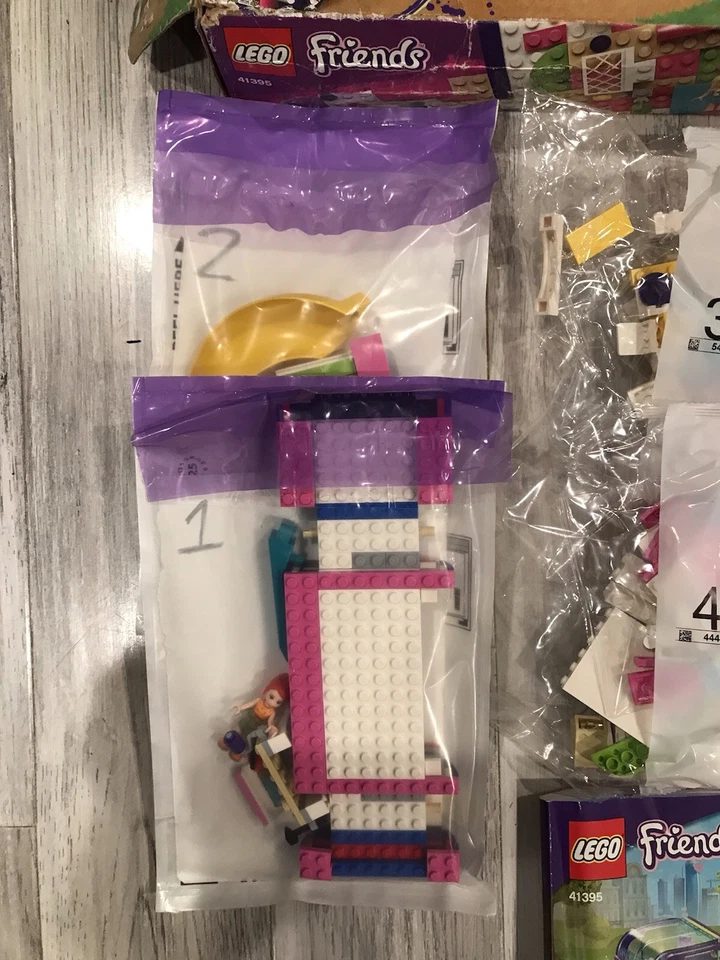 LEGO FRIENDS Friendship Bus 41395 Complete Set (Box Damaged) - Image 3 of 4