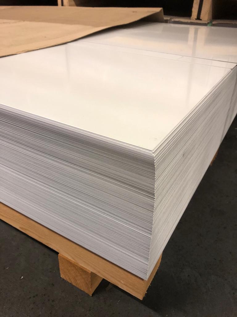 Produktbild von Aluminiumblech 1mm – 1500mm Länge, Einseitige Schutzfolie, Mill-finish, EN AW-1050A, Zuschneidbar – Z.B. 250x1500 Mm