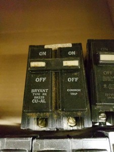 Bryant BR225 Circuit Breaker 240v 25a 2 Pole | eBay