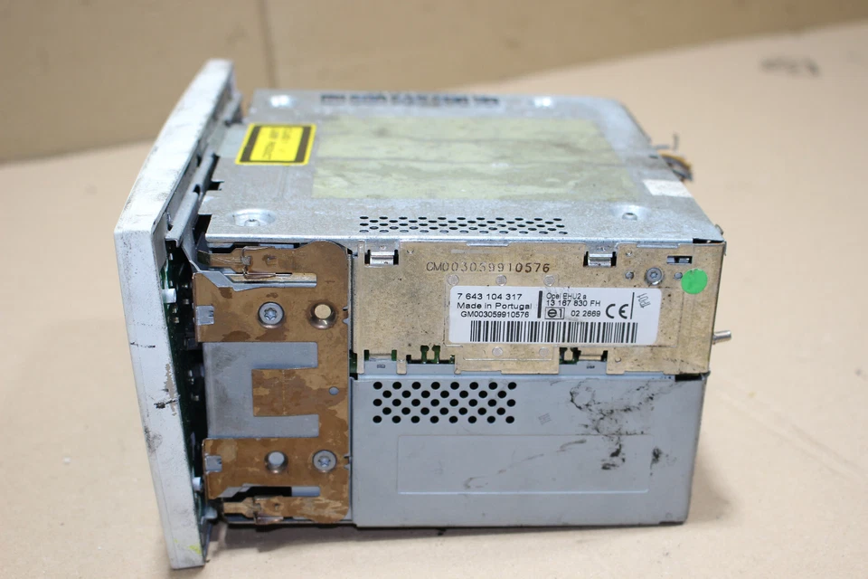 Autoradio Radio 13167830FH Code fehlt Opel Tigra Twintop Bj,06 - Bild 2 von 4