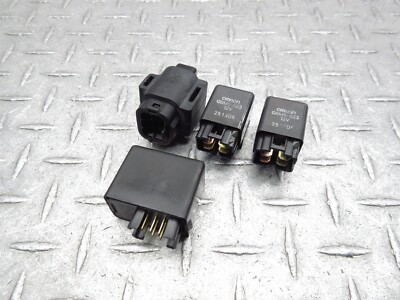 2013 11-20 Suzuki GSXR 750 GSXR750 Assorted Electrical Relay Fuse Misc Lot