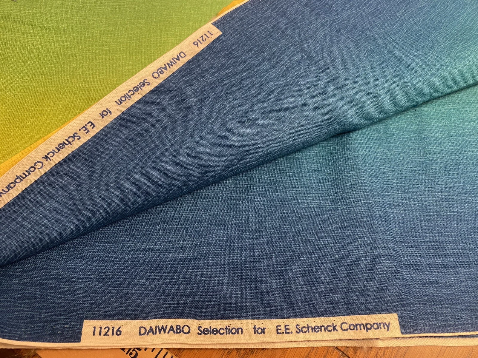 Fabric Lot Garden II Butterfly Brights PANEL Jason Yenter / #11216 Ombre Daiwabo - product detail image 24