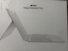 Apple - Magic Keyboard Folio for iPad A16 - White MQDP3LL/A