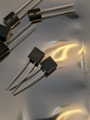 (12) J503  Current Regulating Diode Calogic = Vishay / Siliconix,  0.67 mA CRD