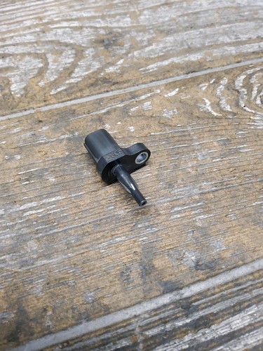 2025 25 22-25 Yamaha YZF-R7 YZFR7 Air Intake Temperature Temp Sensor - Picture 8 of 9