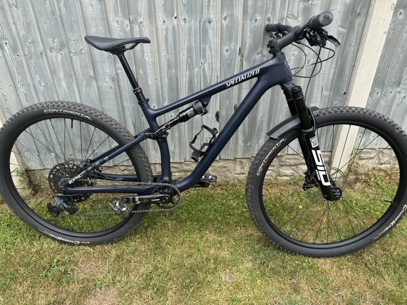 Specialized Epic Evo 8 Carbon Size 54 Mountain Bike