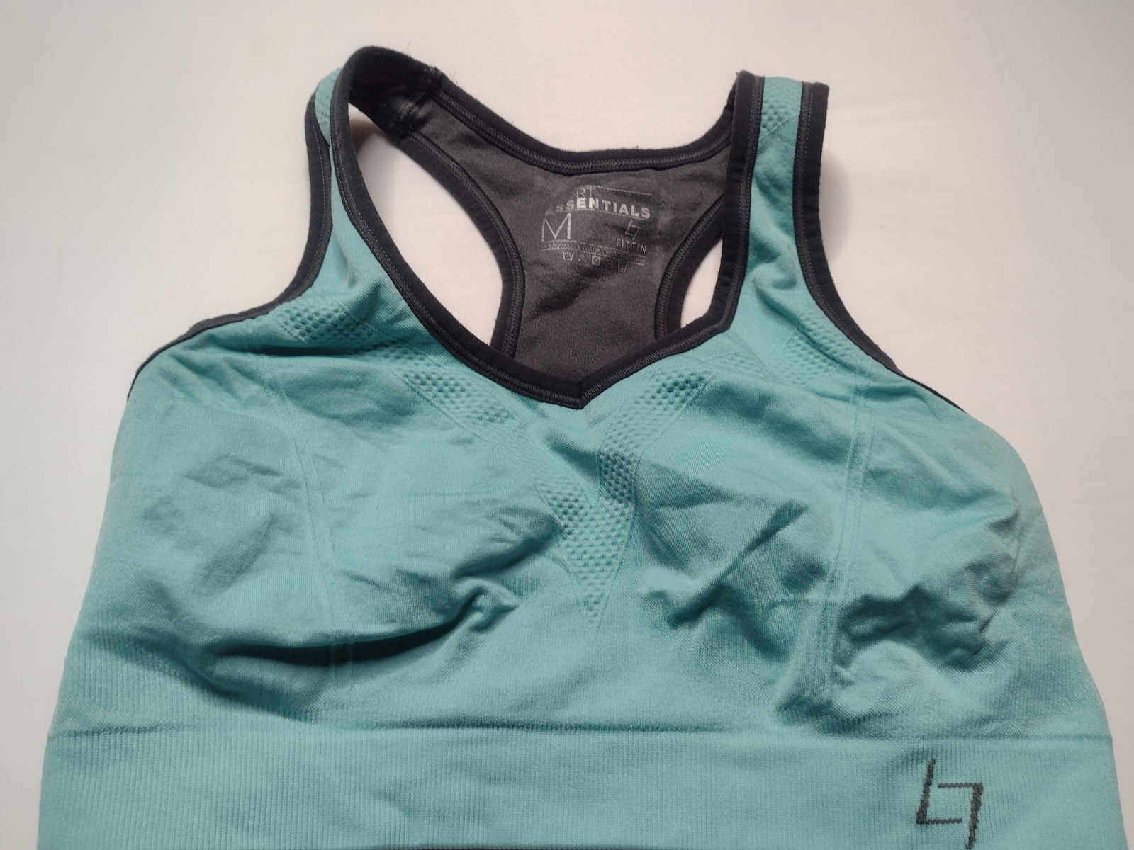 Sport Essentials Sports Bra Medium Racerback Wireless Seamless Active Yoga A5