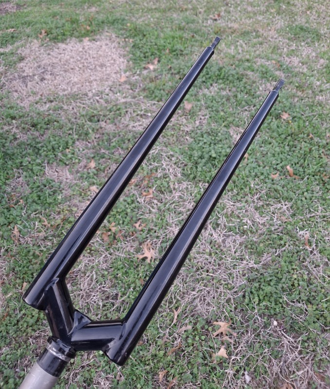 Black Mountain Chomemoly segmented 700c fork threadless 1 1/8” 260mm  steerer