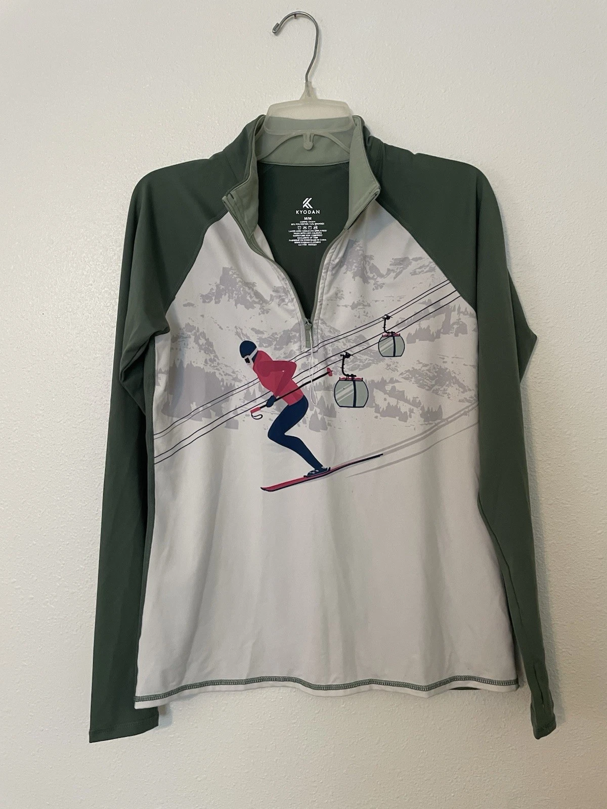 KYODAN Womens Med Quarter Zip Athletic Pullover Ski Base Layer Top Long Sleeve