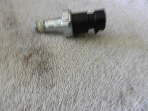 NOS AC Delco GM # 25037044 Engine Oil Pressure Switch - Picture 7 of 8