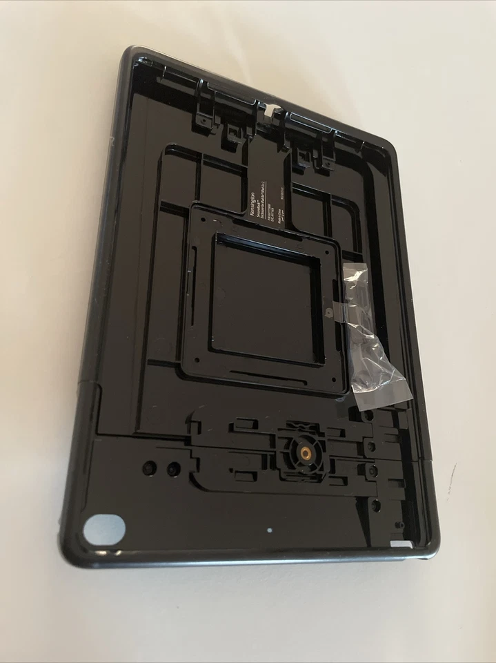 Kensington Secureback iPad Air 1 & 2 Enclosure Case - Premium Security Case - Image 3 of 4
