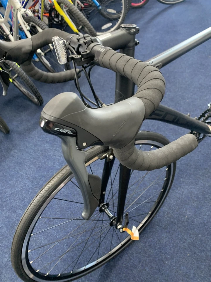 Form Longcliffe Road Racing Bike Alloy Frame Carbon Forks Shimano Claris G/set - Image 4 of 4