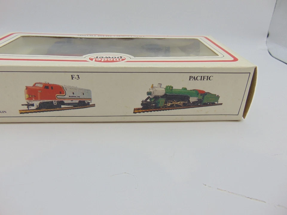 Ho scale Model Power Deluxe 0-4-0 23 Santa Fe Locomotive, Model 6500 in Box - Image 3 of 4