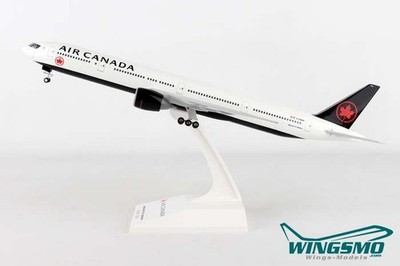 Skymarks Air Canada Boeing 777-300 new Livery 1:200 SKR955
