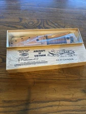 Camillus Pilots Knife survival vintage 