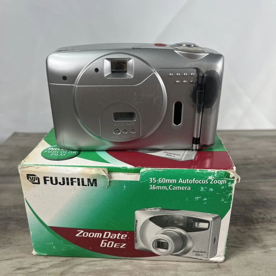 Fujifilm Zoom Date 60EZ Built-in Flash Auto-Focus 35mm Point & Shoot Film Camera - Image 2 of 4