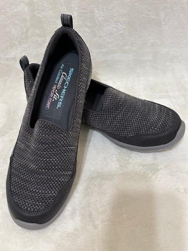 Skechers ~ Gray Athletic Shoes Sneakers ~ Classic Fit ~ Loafer Slip-On ~ 8.5 Med