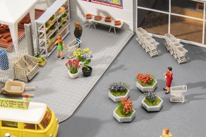 Faller Ausgestaltungs-Set Baumarkt 180352