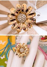 Kate Spade dazzling daisies daisy ring with crystal pave center, Size 7, NWT