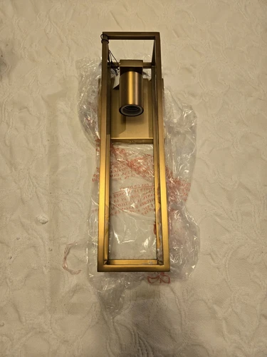 Quoizel LGN8605WS  Weathered Wall Light Brass - Picture 1 of 4